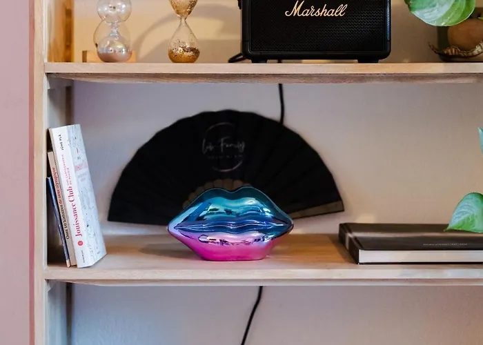 Epicur Forest - Romantique Avec Jacuzzi شقة *