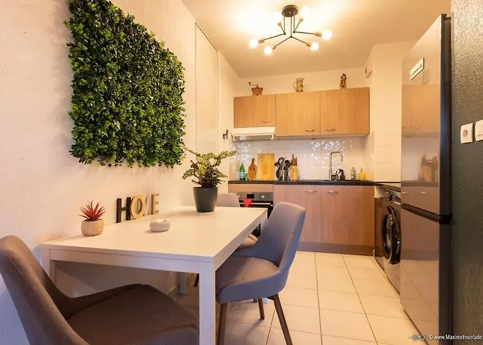 Epicur Forest - Romantique Avec Jacuzzi شقة Brax (Haute-Garonne)